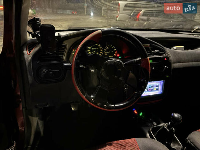 Червоний Деу Ланос, об'ємом двигуна 1.5 л та пробігом 251 тис. км за 2000 $, фото 7 на Automoto.ua
