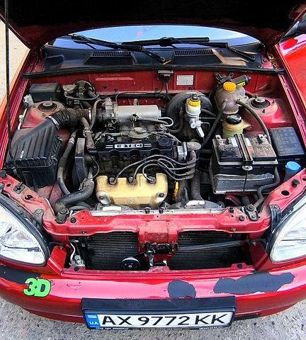 Красный Дэу Ланос, объемом двигателя 1.5 л и пробегом 195 тыс. км за 2850 $, фото 4 на Automoto.ua