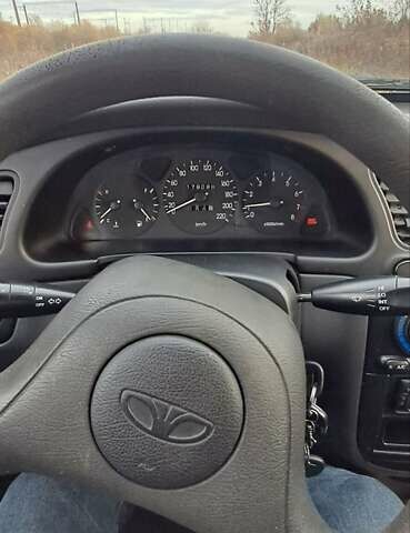 Дэу Ланос 2008 в Стрые на Automoto.ua Красный Дэу Ланос, объемом двигателя 1.5 л и пробегом 175 тыс. км за 1799 $, фото 10 на Automoto.ua