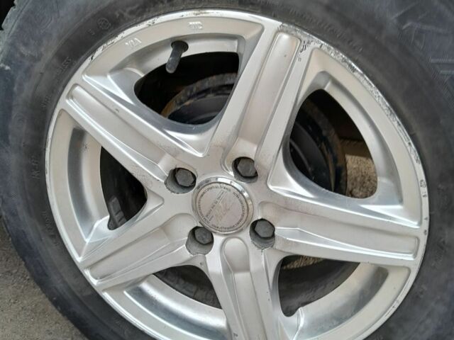 Красный Дэу Ланос, объемом двигателя 1.6 л и пробегом 172 тыс. км за 2999 $, фото 4 на Automoto.ua