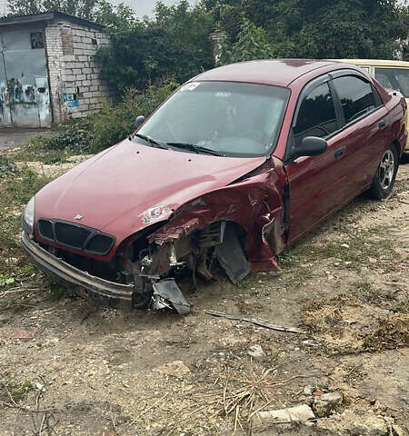Деу Ланос 2002 у Старокостянтинів на Automoto.ua Червоний Деу Ланос, об'ємом двигуна 1.6 л та пробігом 250 тис. км за 1300 $, фото 1 на Automoto.ua