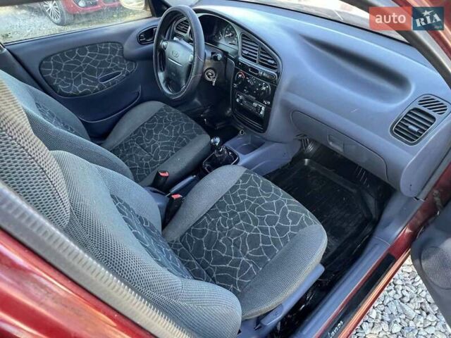 Червоний Деу Ланос, об'ємом двигуна 1.6 л та пробігом 277 тис. км за 1750 $, фото 22 на Automoto.ua