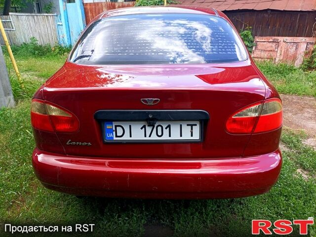 Деу Ланос 2004 у Мерефа на Automoto.ua Червоний Деу Ланос, об'ємом двигуна 1.5 л та пробігом 400 тис. км за 2200 $, фото 1 на Automoto.ua