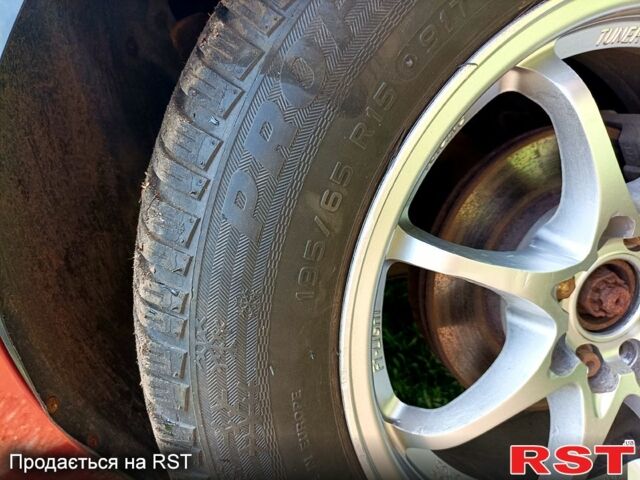 Деу Ланос 2004 у Мерефа на Automoto.ua Червоний Деу Ланос, об'ємом двигуна 1.5 л та пробігом 400 тис. км за 2200 $, фото 8 на Automoto.ua