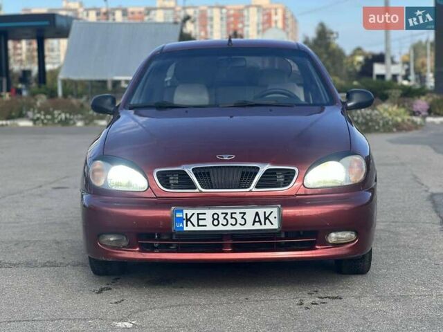 Красный Дэу Ланос, объемом двигателя 1.6 л и пробегом 219 тыс. км за 2900 $, фото 1 на Automoto.ua