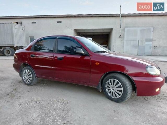 Червоний Деу Ланос, об'ємом двигуна 1.6 л та пробігом 240 тис. км за 2999 $, фото 4 на Automoto.ua