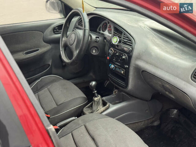 Красный Дэу Ланос, объемом двигателя 0 л и пробегом 500 тыс. км за 850 $, фото 6 на Automoto.ua