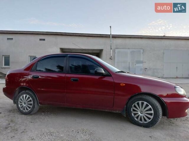 Червоний Деу Ланос, об'ємом двигуна 1.6 л та пробігом 240 тис. км за 2999 $, фото 2 на Automoto.ua