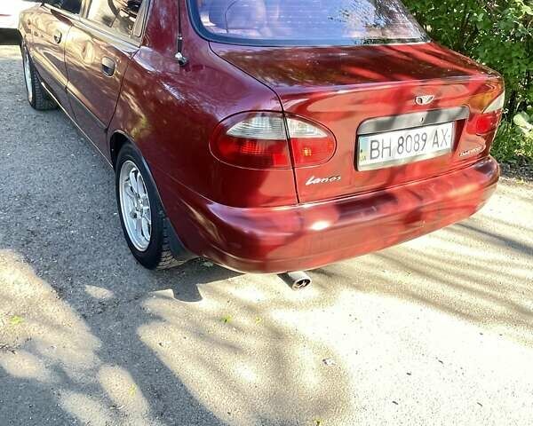 Дэу Ланос 2004 в Одессе на Automoto.ua Красный Дэу Ланос, объемом двигателя 1.6 л и пробегом 217 тыс. км за 2599 $, фото 3 на Automoto.ua