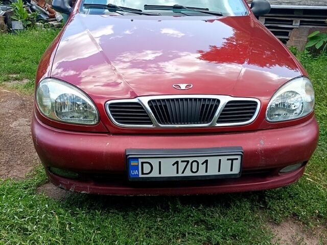 Деу Ланос 2004 у Мерефа на Automoto.ua Червоний Деу Ланос, об'ємом двигуна 1.5 л та пробігом 400 тис. км за 2200 $, фото 5 на Automoto.ua