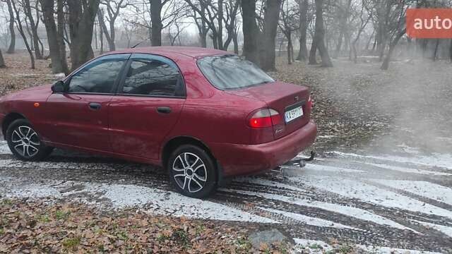 Красный Дэу Ланос, объемом двигателя 1.5 л и пробегом 260 тыс. км за 2500 $, фото 1 на Automoto.ua