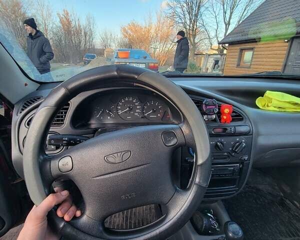Червоний Деу Ланос, об'ємом двигуна 1.5 л та пробігом 470 тис. км за 1500 $, фото 3 на Automoto.ua