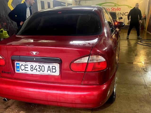 Красный Дэу Ланос, объемом двигателя 1.5 л и пробегом 160 тыс. км за 1950 $, фото 1 на Automoto.ua