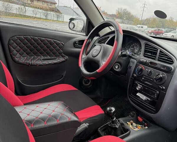 Червоний Деу Ланос, об'ємом двигуна 1.5 л та пробігом 275 тис. км за 2200 $, фото 6 на Automoto.ua