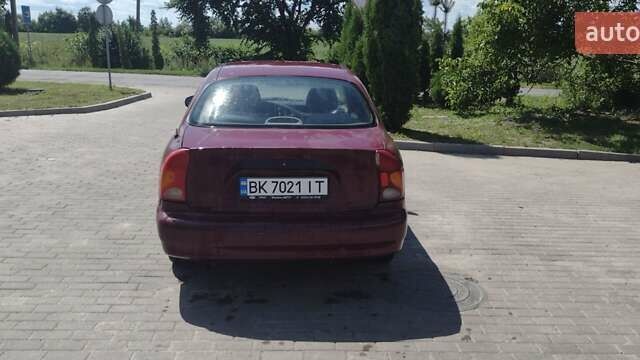 Красный Дэу Ланос, объемом двигателя 1.5 л и пробегом 477 тыс. км за 1250 $, фото 5 на Automoto.ua
