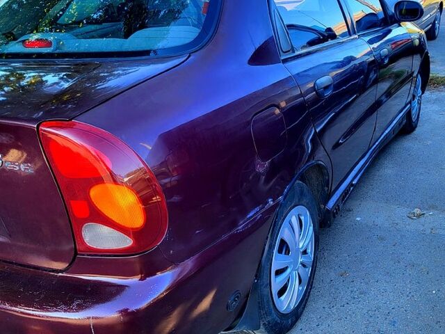 Дэу Ланос 2005 в Сумах на Automoto.ua Красный Дэу Ланос, объемом двигателя 1.5 л и пробегом 218 тыс. км за 1800 $, фото 2 на Automoto.ua