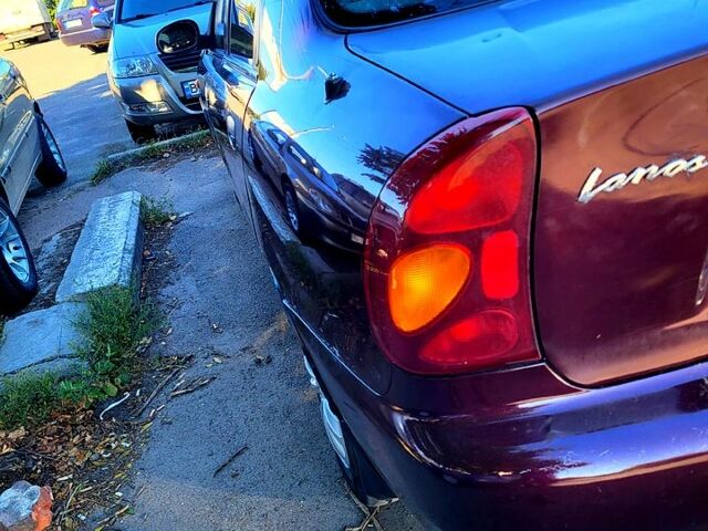 Дэу Ланос 2005 в Сумах на Automoto.ua Красный Дэу Ланос, объемом двигателя 1.5 л и пробегом 218 тыс. км за 1800 $, фото 1 на Automoto.ua