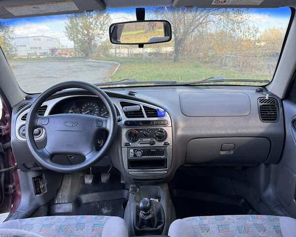 Дэу Ланос 2005 в Житомире на Automoto.ua Красный Дэу Ланос, объемом двигателя 1.6 л и пробегом 164 тыс. км за 2499 $, фото 14 на Automoto.ua