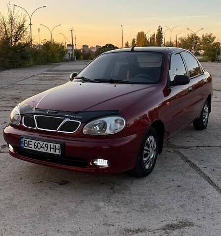 Дэу Ланос 2006 в Южноукраинске на Automoto.ua Красный Дэу Ланос, объемом двигателя 1.5 л и пробегом 98 тыс. км за 2900 $, фото 1 на Automoto.ua