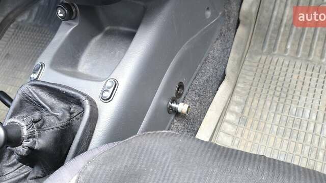 Красный Дэу Ланос, объемом двигателя 1.5 л и пробегом 128 тыс. км за 3550 $, фото 7 на Automoto.ua