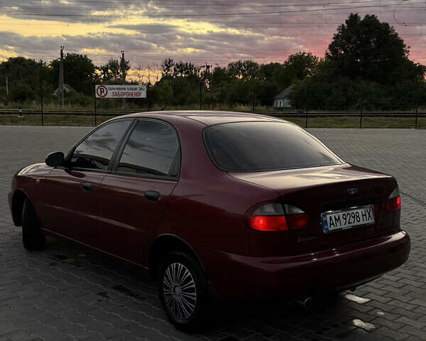 Красный Дэу Ланос, объемом двигателя 1.5 л и пробегом 283 тыс. км за 3000 $, фото 3 на Automoto.ua