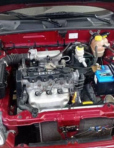 Деу Ланос 2006 у Славянске на Automoto.ua Червоний Деу Ланос, об'ємом двигуна 1.5 л та пробігом 71 тис. км за 3500 $, фото 27 на Automoto.ua