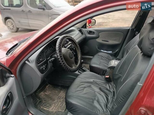 Красный Дэу Ланос, объемом двигателя 1.5 л и пробегом 224 тыс. км за 2700 $, фото 3 на Automoto.ua