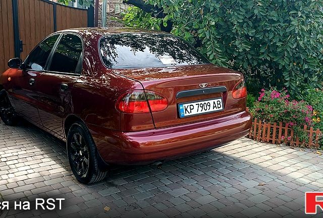 Красный Дэу Ланос, объемом двигателя 1.5 л и пробегом 130 тыс. км за 2700 $, фото 2 на Automoto.ua