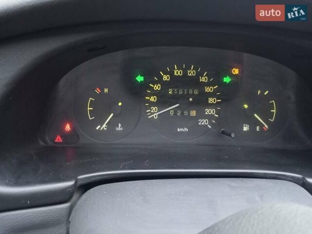 Червоний Деу Ланос, об'ємом двигуна 1.3 л та пробігом 220 тис. км за 1850 $, фото 34 на Automoto.ua