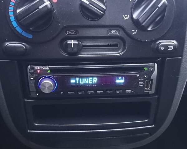 Червоний Деу Ланос, об'ємом двигуна 1.3 л та пробігом 220 тис. км за 1850 $, фото 36 на Automoto.ua