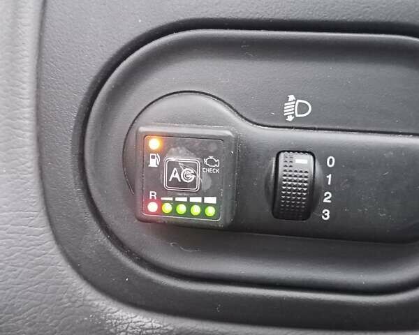 Червоний Деу Ланос, об'ємом двигуна 1.3 л та пробігом 220 тис. км за 1850 $, фото 33 на Automoto.ua