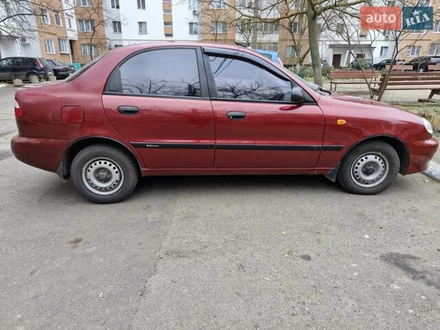 Красный Дэу Ланос, объемом двигателя 1.5 л и пробегом 146 тыс. км за 2300 $, фото 2 на Automoto.ua