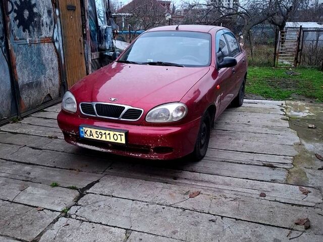 Красный Дэу Ланос, объемом двигателя 1.5 л и пробегом 266 тыс. км за 1800 $, фото 1 на Automoto.ua