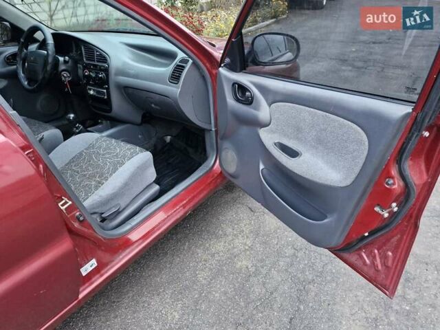 Красный Дэу Ланос, объемом двигателя 1.6 л и пробегом 163 тыс. км за 2650 $, фото 16 на Automoto.ua
