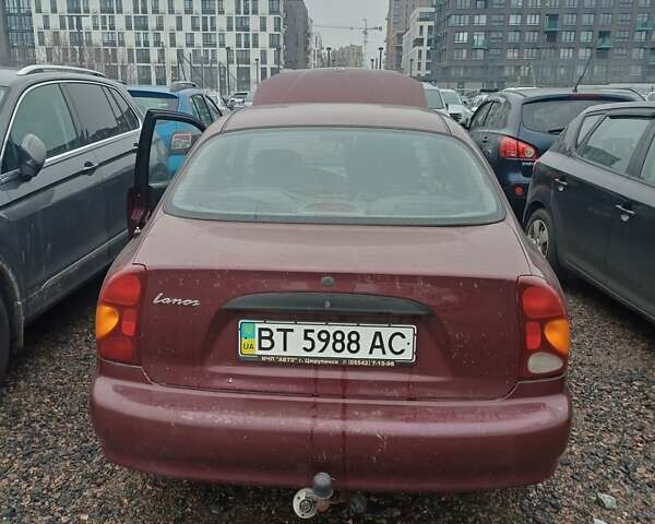 Красный Дэу Ланос, объемом двигателя 1.5 л и пробегом 501 тыс. км за 2400 $, фото 1 на Automoto.ua