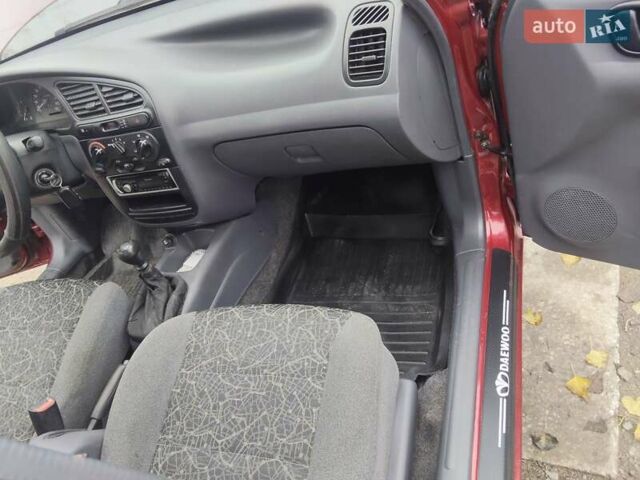 Красный Дэу Ланос, объемом двигателя 1.5 л и пробегом 152 тыс. км за 3150 $, фото 6 на Automoto.ua