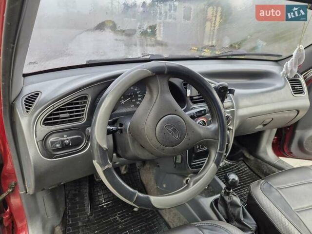Красный Дэу Ланос, объемом двигателя 1.5 л и пробегом 183 тыс. км за 2700 $, фото 6 на Automoto.ua