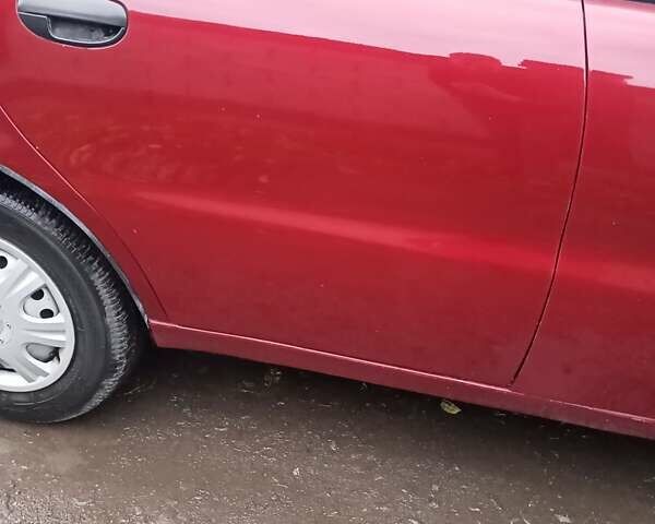 Червоний Деу Ланос, об'ємом двигуна 1.3 л та пробігом 220 тис. км за 1850 $, фото 3 на Automoto.ua