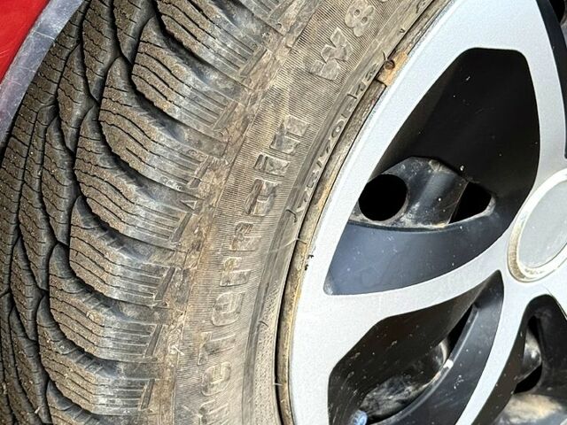 Дэу Ланос 2006 в Новомосковске на Automoto.ua Красный Дэу Ланос, объемом двигателя 1.5 л и пробегом 200 тыс. км за 1750 $, фото 3 на Automoto.ua