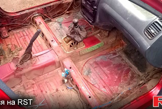 Дэу Ланос 2006 в Полтаве на Automoto.ua Красный Дэу Ланос, объемом двигателя 1.5 л и пробегом 240 тыс. км за 1550 $, фото 5 на Automoto.ua