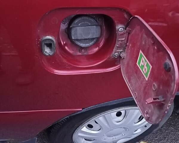 Червоний Деу Ланос, об'ємом двигуна 1.3 л та пробігом 220 тис. км за 1850 $, фото 52 на Automoto.ua