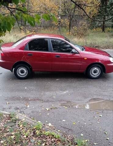 Деу Ланос 2006 у Славянске на Automoto.ua Червоний Деу Ланос, об'ємом двигуна 1.5 л та пробігом 71 тис. км за 3500 $, фото 9 на Automoto.ua