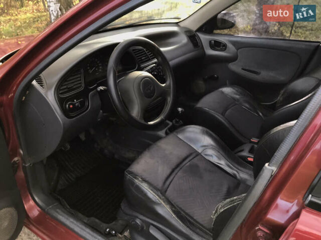Дэу Ланос 2006 в Косове на Automoto.ua Красный Дэу Ланос, объемом двигателя 1.5 л и пробегом 263 тыс. км за 1518 $, фото 7 на Automoto.ua