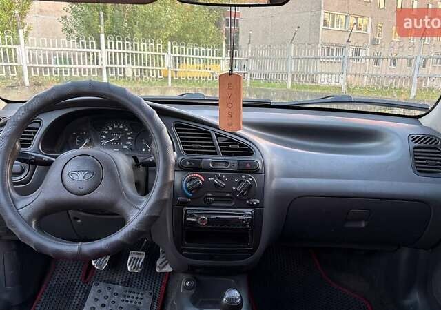 Дэу Ланос 2006 в Южноукраинске на Automoto.ua Красный Дэу Ланос, объемом двигателя 1.5 л и пробегом 98 тыс. км за 2900 $, фото 7 на Automoto.ua