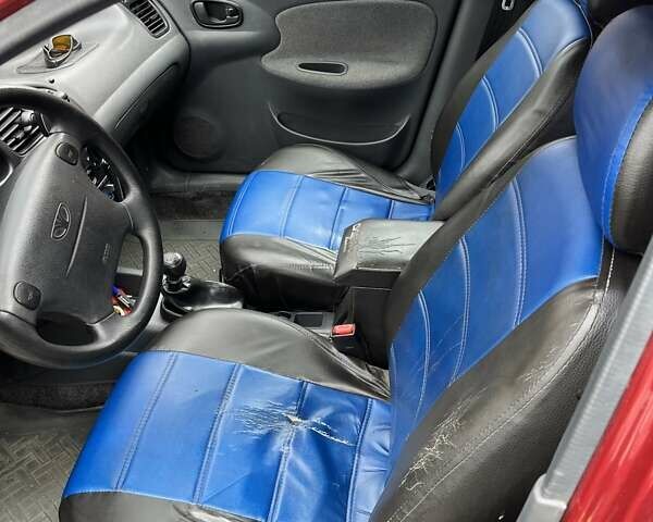 Дэу Ланос 2006 в Кропивницком (Кировограде) на Automoto.ua Красный Дэу Ланос, объемом двигателя 1.6 л и пробегом 130 тыс. км за 1300 $, фото 1 на Automoto.ua