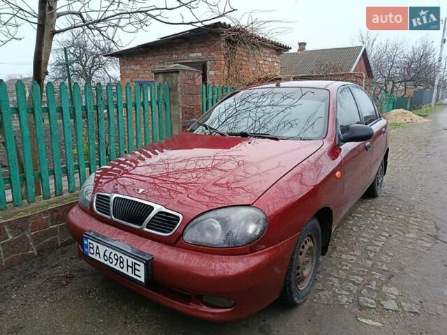 Красный Дэу Ланос, объемом двигателя 1.3 л и пробегом 270 тыс. км за 1500 $, фото 4 на Automoto.ua