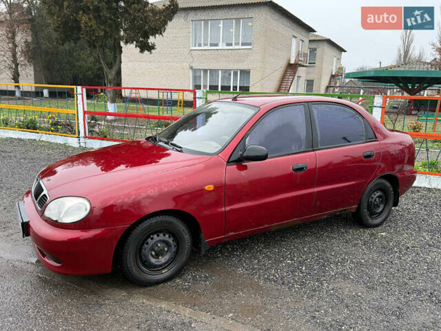 Красный Дэу Ланос, объемом двигателя 1.5 л и пробегом 224 тыс. км за 1750 $, фото 1 на Automoto.ua