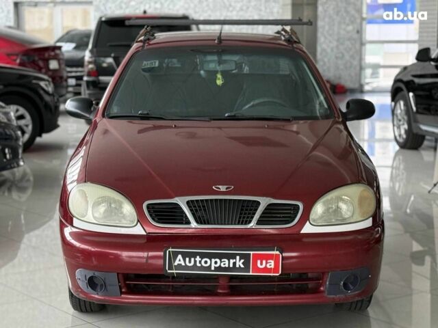 Красный Дэу Ланос, объемом двигателя 1.5 л и пробегом 305 тыс. км за 2440 $, фото 1 на Automoto.ua