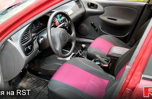 Красный Дэу Ланос, объемом двигателя 1.5 л и пробегом 185 тыс. км за 1400 $, фото 4 на Automoto.ua