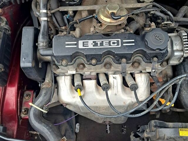 Красный Дэу Ланос, объемом двигателя 1.5 л и пробегом 220 тыс. км за 2100 $, фото 9 на Automoto.ua